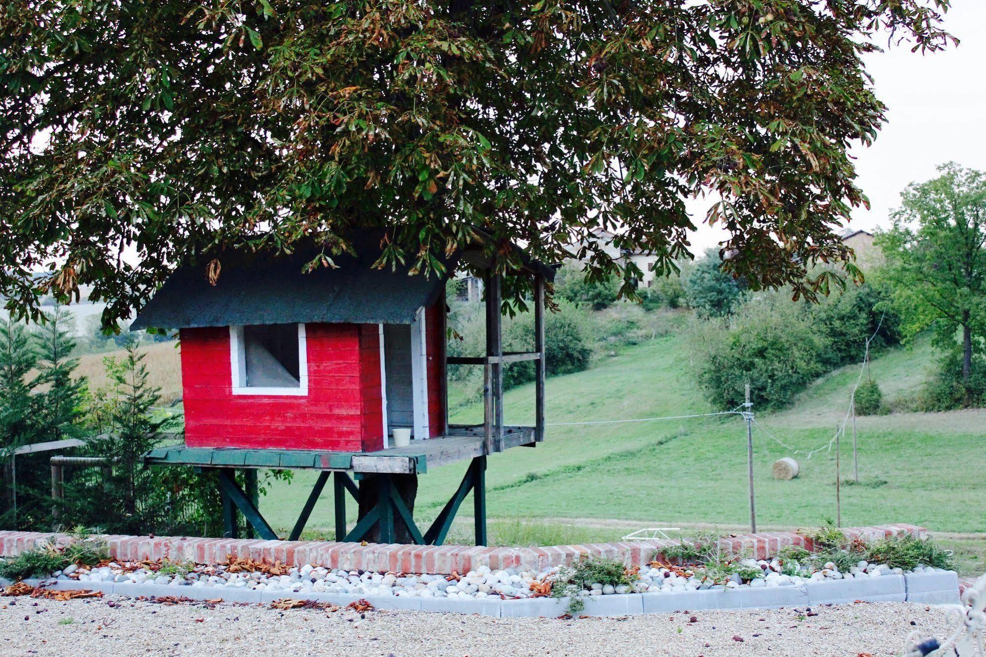 Hotel Cascina Castagneto CastellʼAlfero Exterior foto