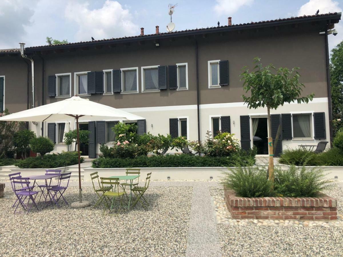 Hotel Cascina Castagneto CastellʼAlfero Exterior foto